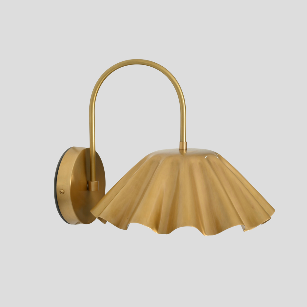 Curved Brass Flower Wall Sconce - Modern Bedside Light
