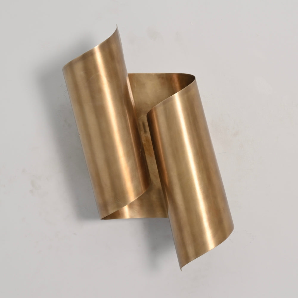 Curved Circle Wall Lamp in Raw Brass