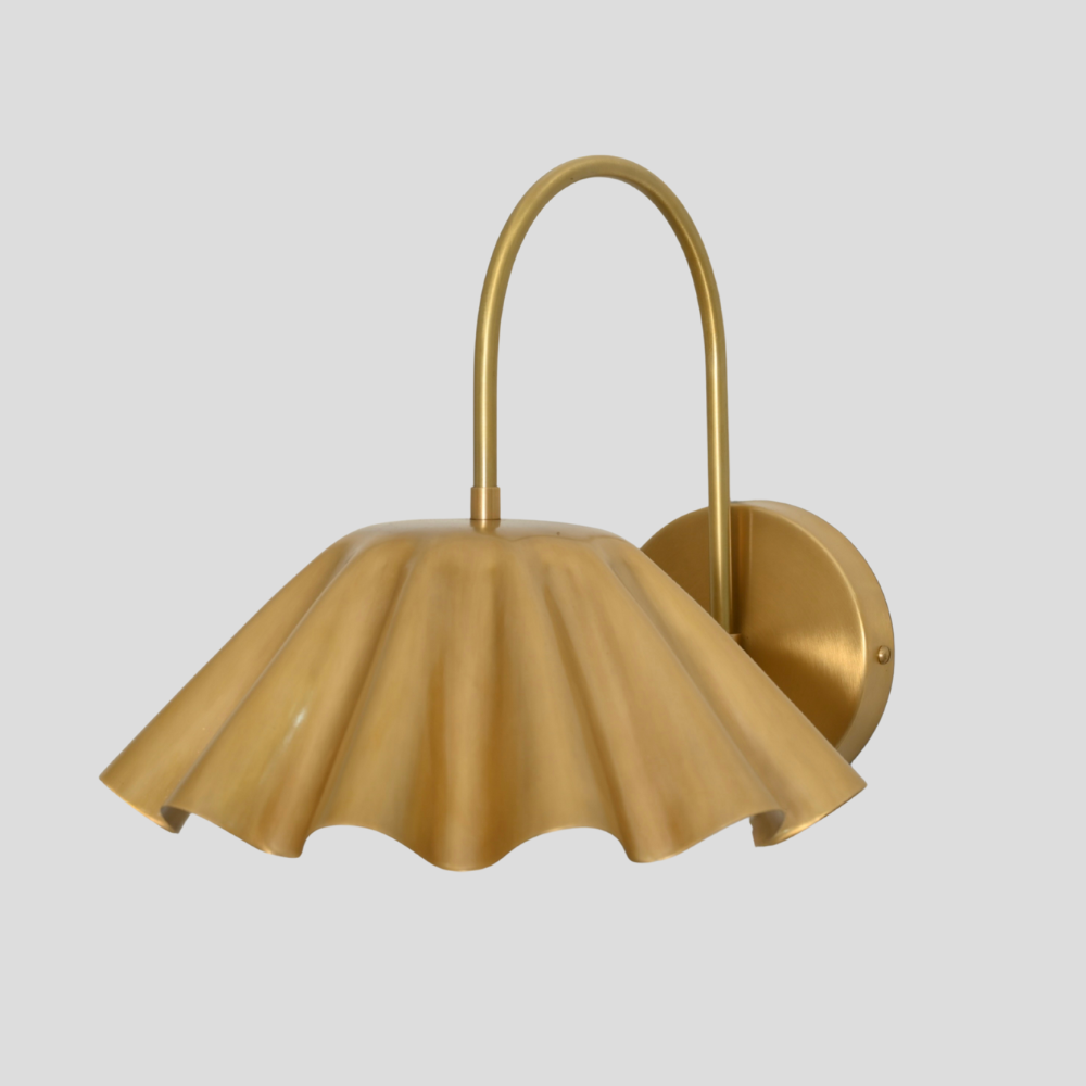 Curved Brass Flower Wall Sconce - Modern Bedside Light
